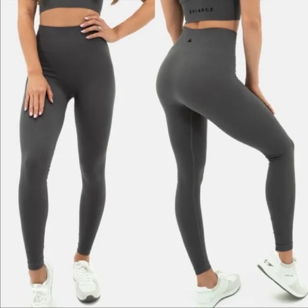 NWT 2019 Balance Athletica Energy Pant in Graphite